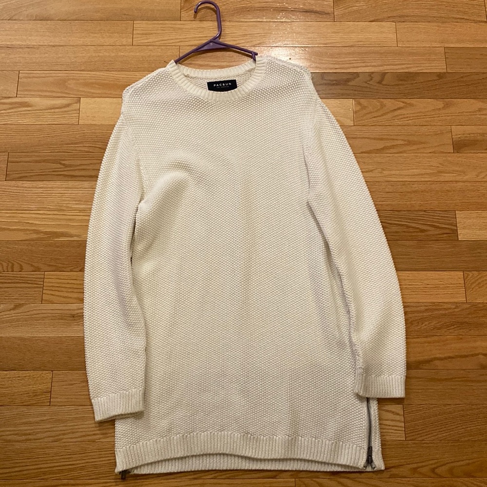 Pacsun sweater